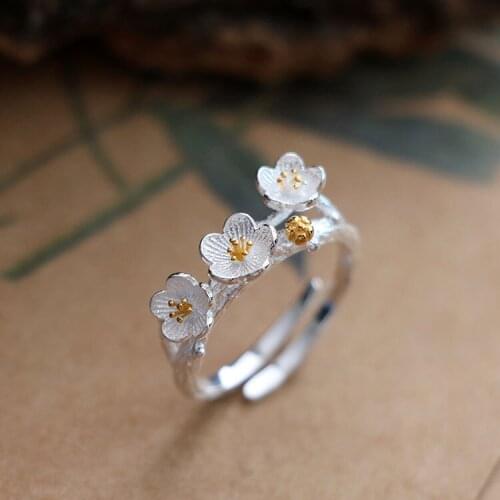 Bijoux 2019 New Designer Silver Color Plum Flower Rings For Women Adjustable Size Ring Party Gift Bridal Jewelry Anillos