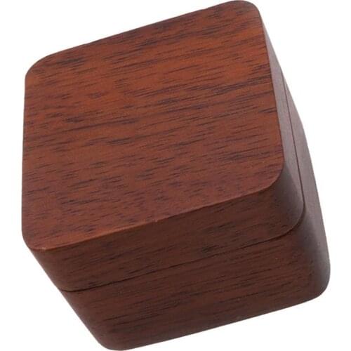 Guitar Pick Holder 1pc Customized Wooden Plectrum Guitar Case Personalized Mediator for Storage Box Bass Pack gift Dropshipping