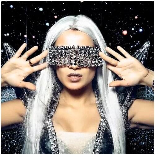 Classic Punk Goggles Men Women Party Christmas Bar Glasses Shades Personalized Face Mask Rivet Sunglasses UV400