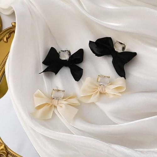 2021 New Fashion Korean Lovely Bowknot Modelling Drop Earrings Sweet Elegant Shiny Crystal Senior Fine Women Earrings Jewelry
