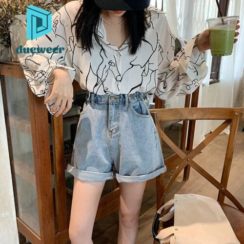 DUEWEER Women High Waist Denim Shorts Summer Baggy Jeans Raw-Edge Shorts Straight Students Pants Bleached Korean Fashion