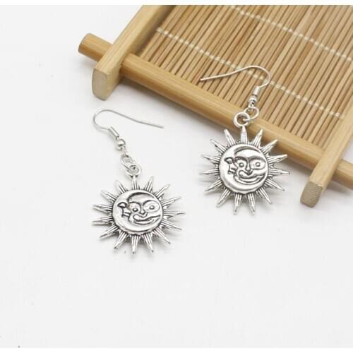Fashionable punk style sun shaped smile shape earrings, sun moon heaven earrings witch beautiful ladies earring jewelry