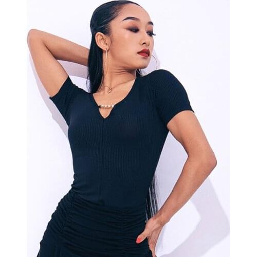 Latin Dance Practice Clothes Female Adult Short Sleeve V-Neck White Black Tops Rumba Tango Samba Cha Cha Dance Clothing DWY5546
