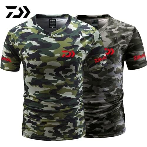 Daiwa Fishing Tshirt Summer Anti-sweat V Neck Camouflage Green Fishing T-shirt Sports Wear Breathable Quick Dry Fishing Clothing