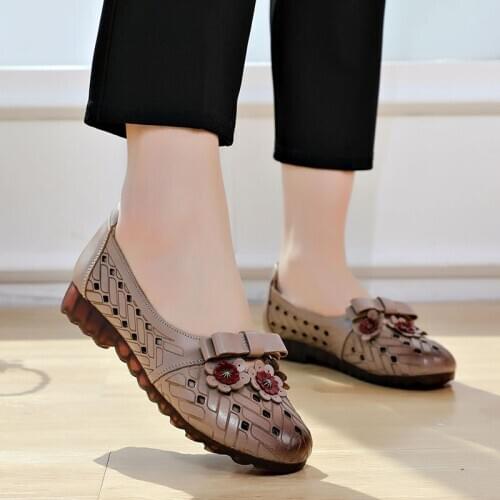 Summer Women Sandals Vintage Genuine Leather 2CM Square High Heels Slip On Round Toe flower Hollow out sandals women 2020 shoes