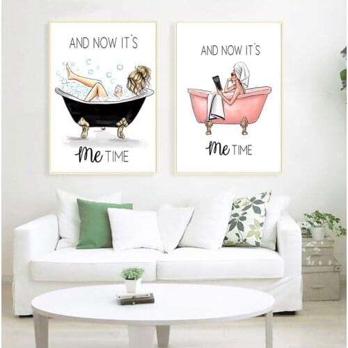 Home Decoration Nordic Bathroom Poster Wall Art HD Print Vogue Girl on The Bathtub Picture Canvas Painting Modular Frame Picture