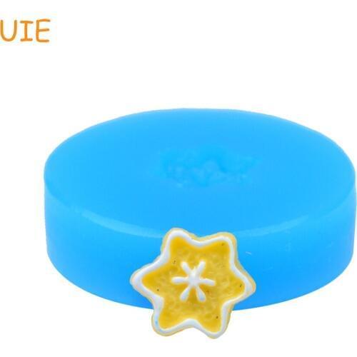 QYL057U 11.2mm Christmas Snowflake Cookie Mold - Cake Decoration, Sugarcraft, Fondant, Resin Jewelry, Chocolate, Oven Safe Mold