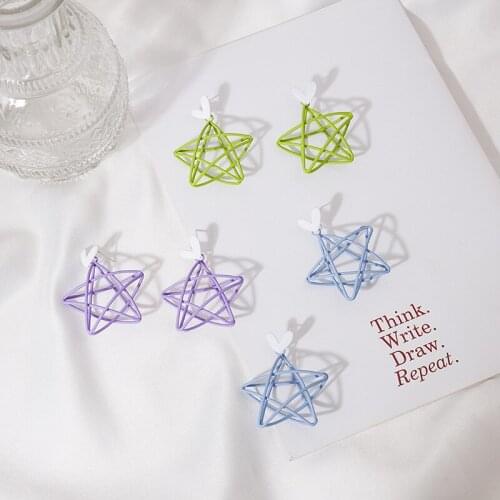 Minimalist Hollow Green Purple Blue Color Star Earrings for Women Metal Alloy Spray Layed Geometric Drop Earrings Bijoux Femme