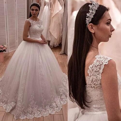 2021 Fashionable Tulle Jewel Neckline Ball Gown Wedding Dresses Lace Applique Bridal Dress vestidos de novia para playa