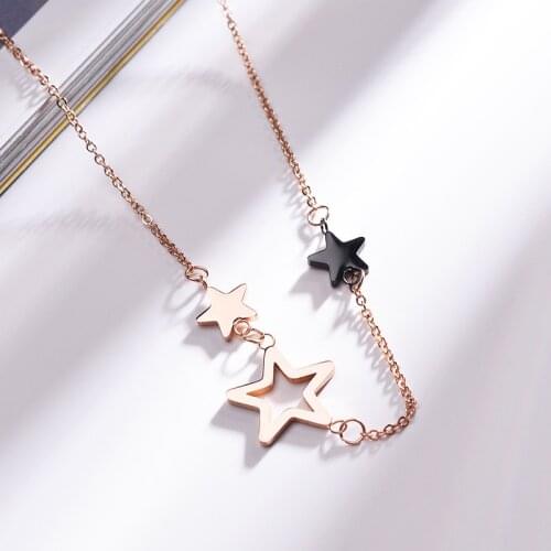 Five-Pointed Star Necklace Personalized Necklace Rose Gold Stainless Steel Womens Necklace Clavicle Chain High-End Ornament