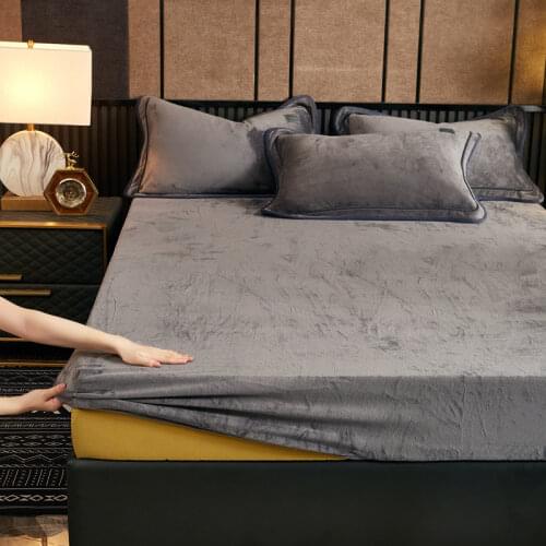 Cozy Velvet Fitted Bed Sheet Thick Warm Solid Color Bed Mattress Protective Cover Elastic Band Tight Wrap Bedspread Cover