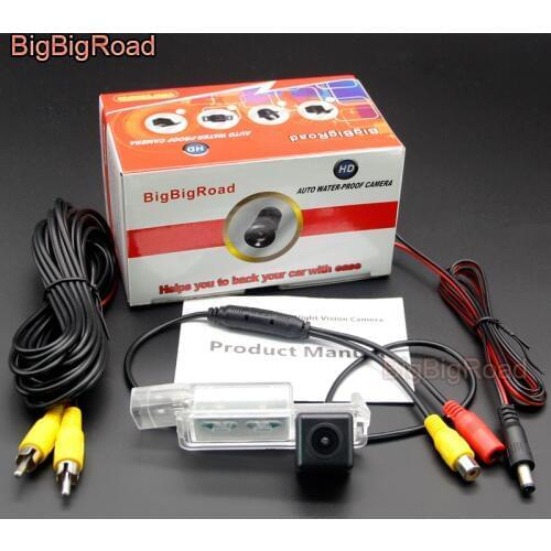 BigBigRoad Car Rear View CCD Camera For Porsche Carrera Turbo GT2 / 911 996 997-1 918 Boxster 2005-2010 / Macan 95B 2014 2015