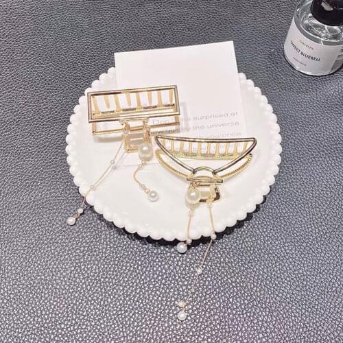 Girls Vintage Pearl Barrettes with Tassel Bow-knot Alloy Simple Elegant Fashion Hair Claws Hair Decoration Hair Accessories