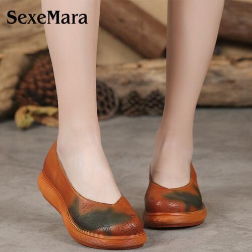 SexeMara Womens Handmade Shoes Genuine Leather Flat Mother Retro Autumn Women Folk Flat Shoe Prints Ladies Soft Driving Shoes