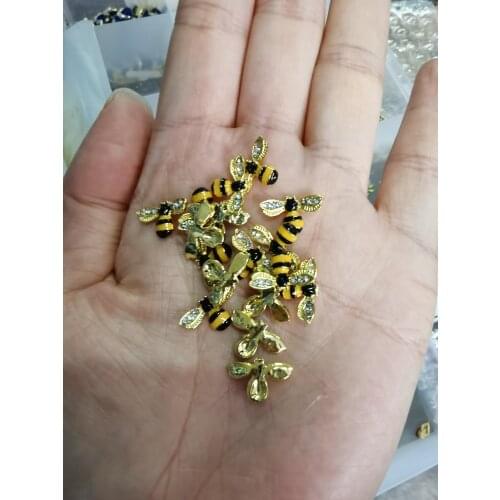 100pcs/lOT 3D Nail Art Decorations DIY Glitter Rhinestones BEE Spider bee butterfly Nail Art Accessoires JE387-393