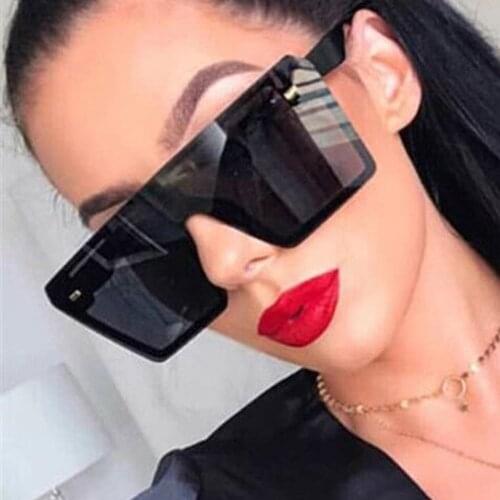 Oversized Shades Women Sunglasses Black Fashion Square Glasses Big Frame Vintage Retro Glasses Female Women Retro Gradient