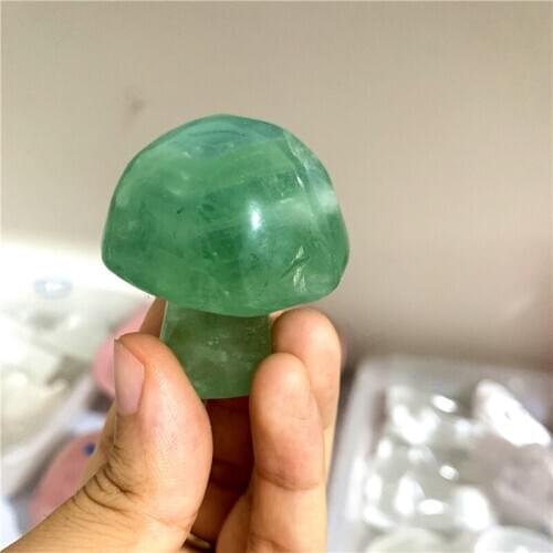 Hot sale cute Natural green fluorite mushroom engraving reiki healing crystals carving for home decoration