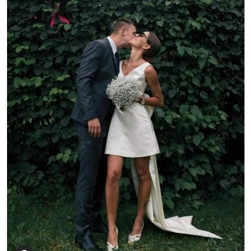 ALAGIRLS Sleeveless Wedding Dresses