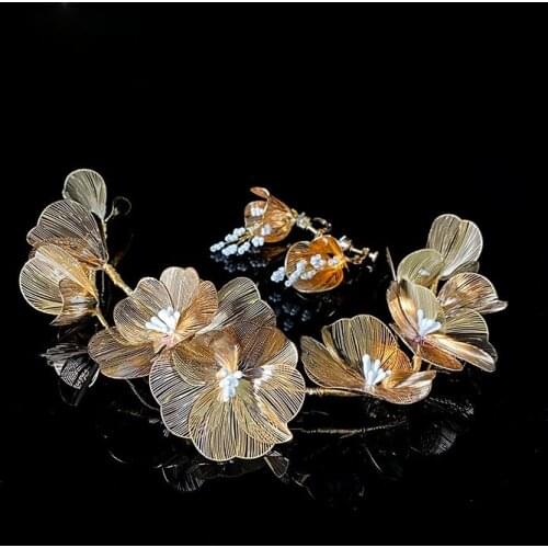 2021 Bridal Golden Flower Headdress Wedding Dress Accessories Alloy Photo Studio Photo Styling Jewelry Flower Piece Headband
