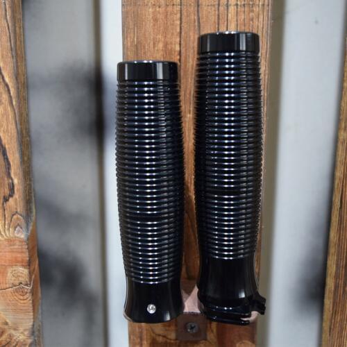 Custom Bobber MOTORCYCLE "BEEHIVE" GRIPS FOR HARLEY