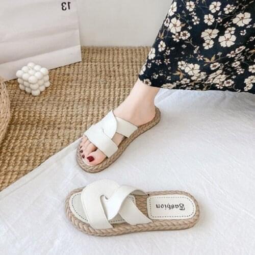 Beach cross sandals and slippers women go out in summer fashion all-match platform slippers 2020 new summer sandals