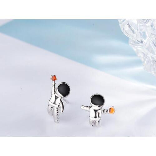 2019 Hot Sale 925 Sterling Silver Stud Earrings Girl Jewelry Asymmetry Cartoon Astronaut Earring For Women Fashion Birthday Gift