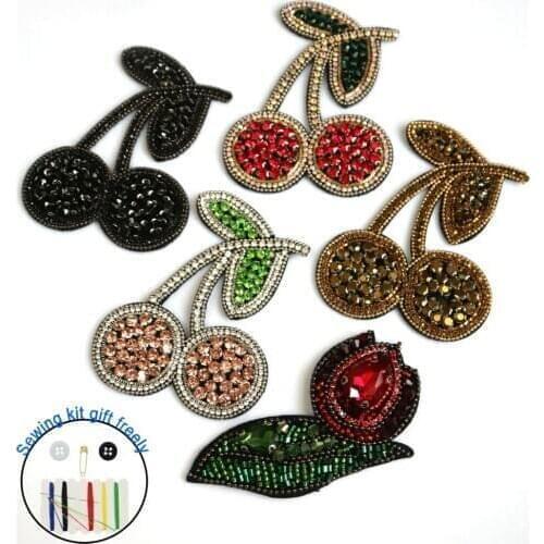 Fashion Red flower rhinestone beaded Patches for clothes Sew on sequin patch badge Applique embroidered parches bordados para