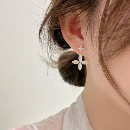 Korean fashion womens earrings with rhinestones, simple opal flower earrings, super fairy earrings