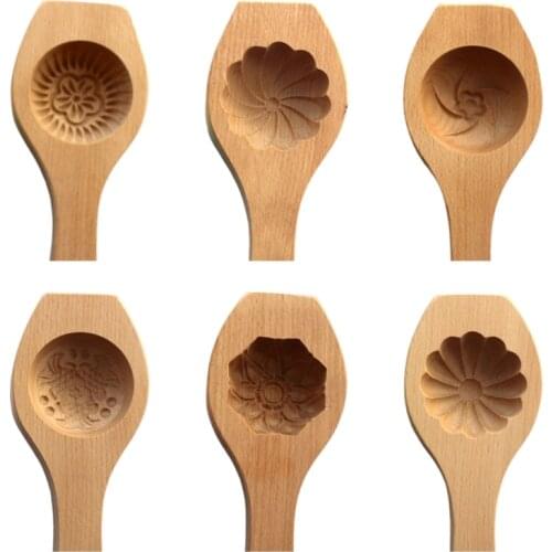 3D Flower Pattern Eco-Environmental Traditional Wooden Cookie Carved Round Wooden Mould Easy Clean Gift for Family Home G8TB