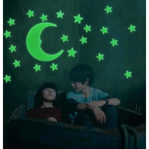 100pcs 3D Star and Moon Energy Storage Fluorescent Glow In the dark Luminous on Wall Stickers for Kids room living room Decal