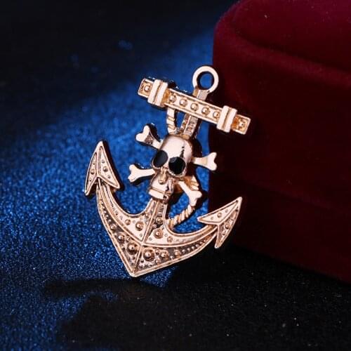 Fashion Brooch Pirates Of The Caribbean Necklace Jack Sparrow Gost Ship Skull Brooch Pin Vintage Gold Silve Color Anchor Pin