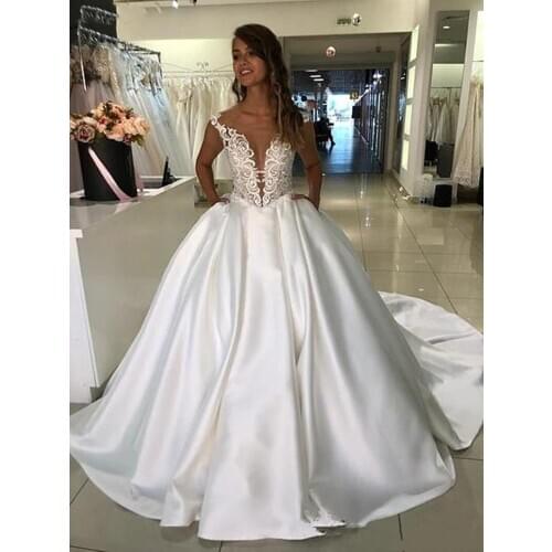 Vestido de noiva Princess Wedding Dress Lace Appliqued A-Line Bride Dresses With Pockets Boho 2020 Dubai Wedding Gowns