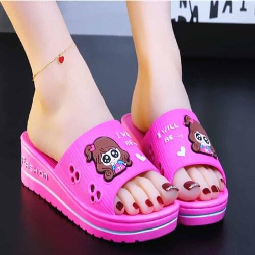 Womens Summer Slippers New 2021 Cute Cartoon Design Non-Slip Wear-Resistant Pvc For Girls Sandals Ladies