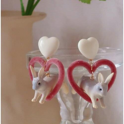 Harajuku White Resin Heart Rabbit Drop Earrings for Women Girls Fashion Ear Ring Jewelry Cute Three-dimensional Animal Earring