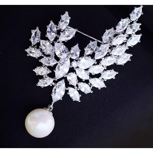 Delicate Cubic Zirconia Angel Wings Brooches Pins Womens Men Feather Brooch Zircon Drop Pearl Pins for Clothes Accessories