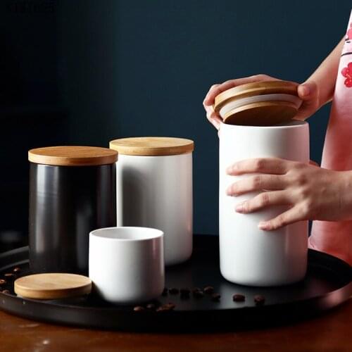 Black and White Ceramic Airtight Jar with Lid Coffee Food Jar Household Kitchen Seasoning Candy Jar Kitchen Storage Container