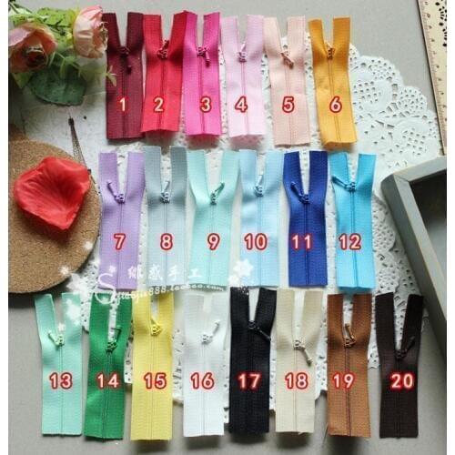 Free shipping bjd blyth doll clothes DIY handmade mini close tail doll zippers doll coat zipper doll accessories