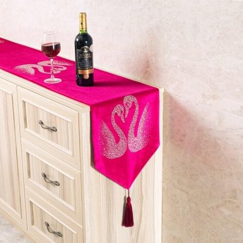 Swan Design Table Runner Decorative Table Cover Dustproof Cabinet Cover Diamonds Ironing Tech 32x180cm 32x200cm
