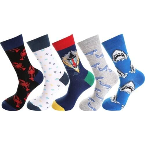 2020 cartoon shark dolphin socks male and female cartoon lobster socks colorful Harajuku skateboard female cotton socks