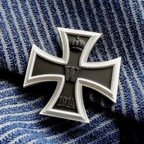 WWI GERMAN GERMANY EK1 IRON CROSS 1 FIRST CLASS MEDAL ORDER BADGE with metal box