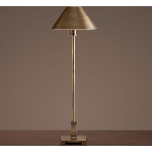 American retro modern minimalist living room bedroom wrought iron table lamp designer soft-packed villa vertical table lamp