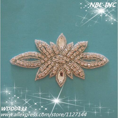 30PCS ) Handmade beaded sewing silver rhinestone applique patch iron on for dress or hair accessory WDD0433