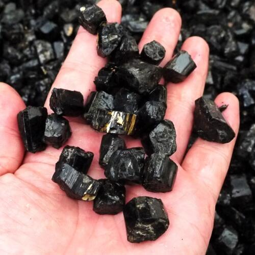 Natural Purify Water Black Tourmaline Crystal Rough Stone Rock Mineral Specimen Planting Aquarium Fish Tank Decor Stone Crafts