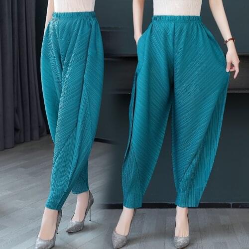 Casual Summer Bloomers High Waist Solid Color Loose Harem Pants Female Fashion Irregular Miyak Pleated Carrot Pants For Women