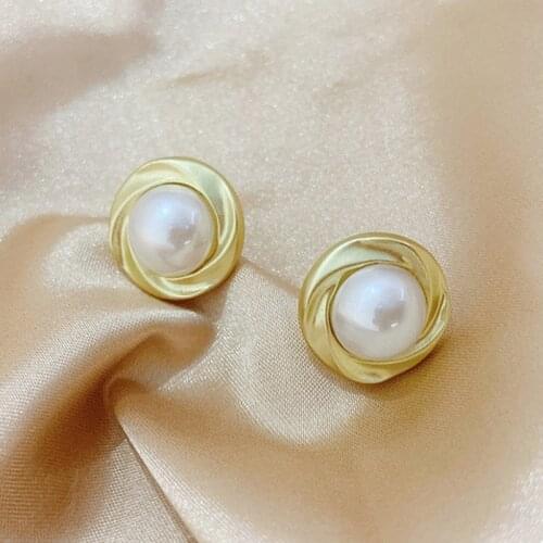 Yanhui Piercing Earrings