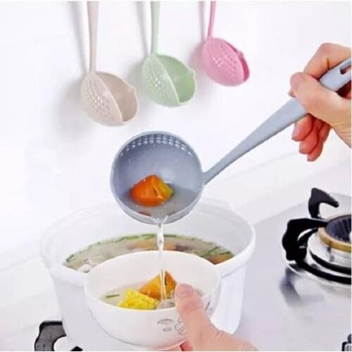 1Pcs New Soup Spoon Long Handle Plastic Tableware Colander Kitchen Strainer Solid Color Cooking Colander Kitchen Scoop