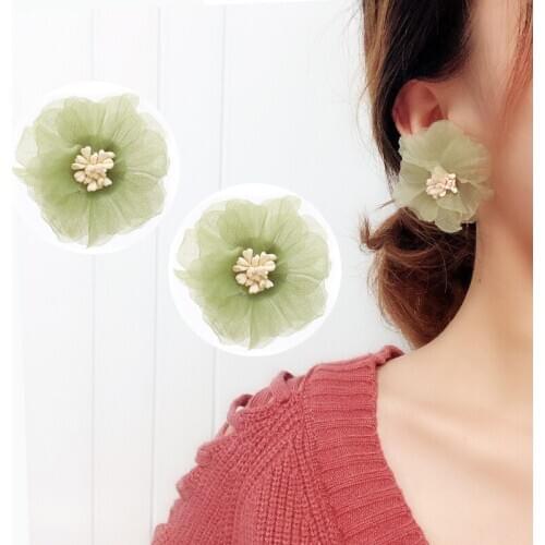 Korean Immortal Vintage Lace Olive Green Flower Clip Earrings No Piercing Fresh Soft Chiffon Flower Earrings Ear Clip Female