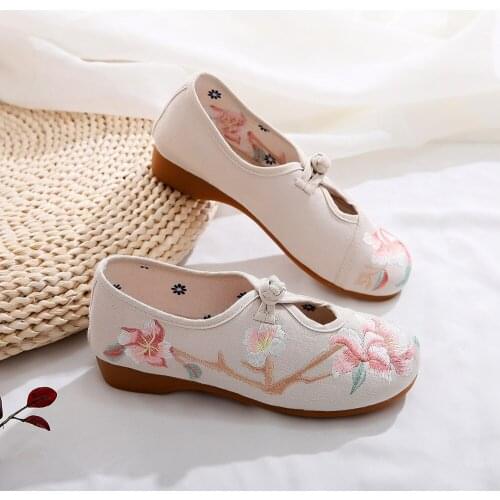 Handmade Ladies Canvas Embroidered Ballerinas Shoes Soft Comfortable Cotton Ballet Flats For Women Vintage Old Beijing Sneakers