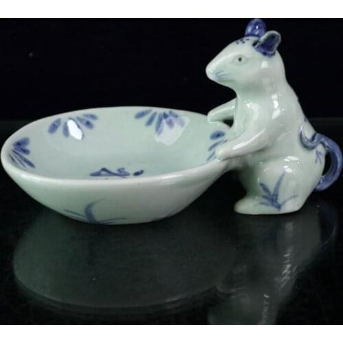 China Blue and white ceramic rat Pen wash crafts statue
