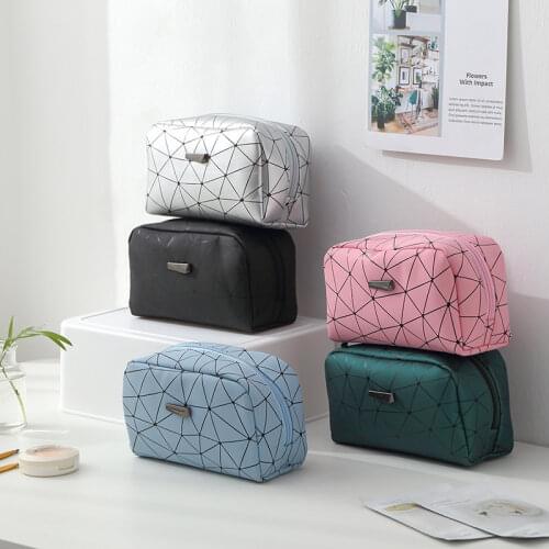 New Women Travel Cosmetic Bag Multifunction Geometric Makeup Bags Waterproof Portable Toiletries Organizer Make Up Cases 2021
